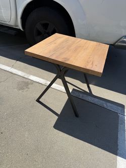 End table 24x24