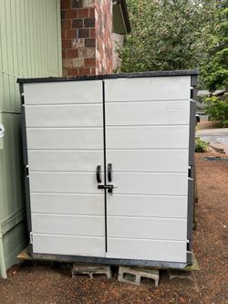 Suncast outdoor storage shed