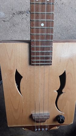 Cigar Box eléctric guitar