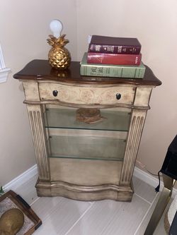 Curio shelf with light