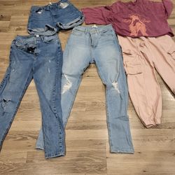 Forever 21 Jeans Cargo Pants & Betty Boop Tee