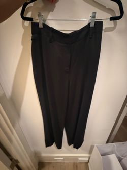 •	Wide-leg trousers w high-waisted fit size 2 – black