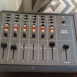 TEAC Audio Mixer 