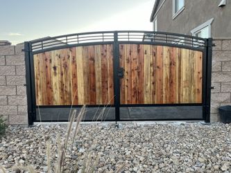 Hermoso Portón De Metal Y Madera Para Su Casa / Beautiful Gate 😍