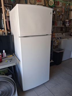 FRIDGE...28 X 69 WORKING GOOD!!!!