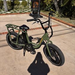 Rad Power RadRunner 2 Electric Bike – Excellent Condition – Low Miles