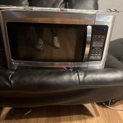 Magic Chef Microwave 