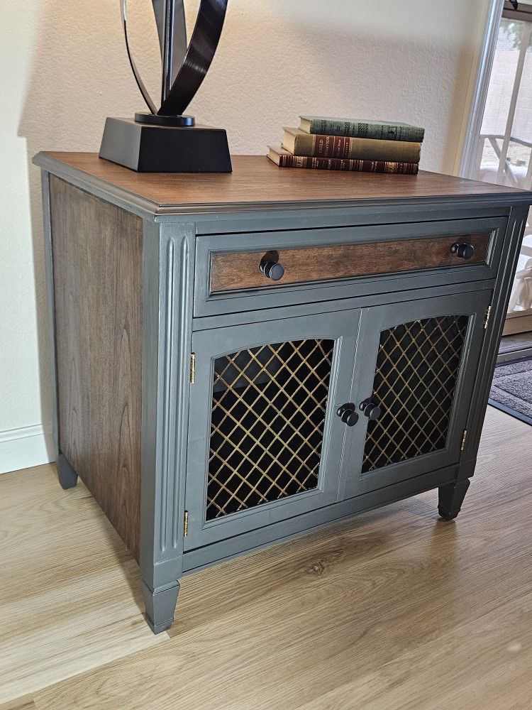 MCM Kindel - Mid Century Modern  Side Table - Restored