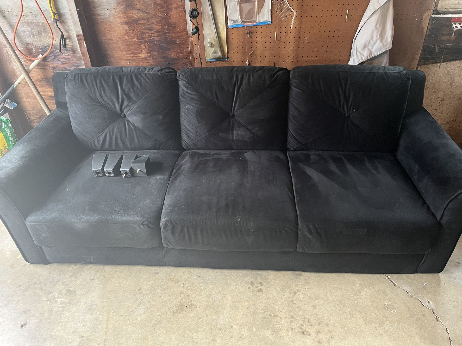 Lifestyle Solutions Harrington Sofa in Black
