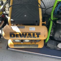 Dewalt D55154 Air Compressor