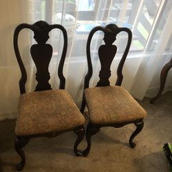 Antique Chairs With Cushion 