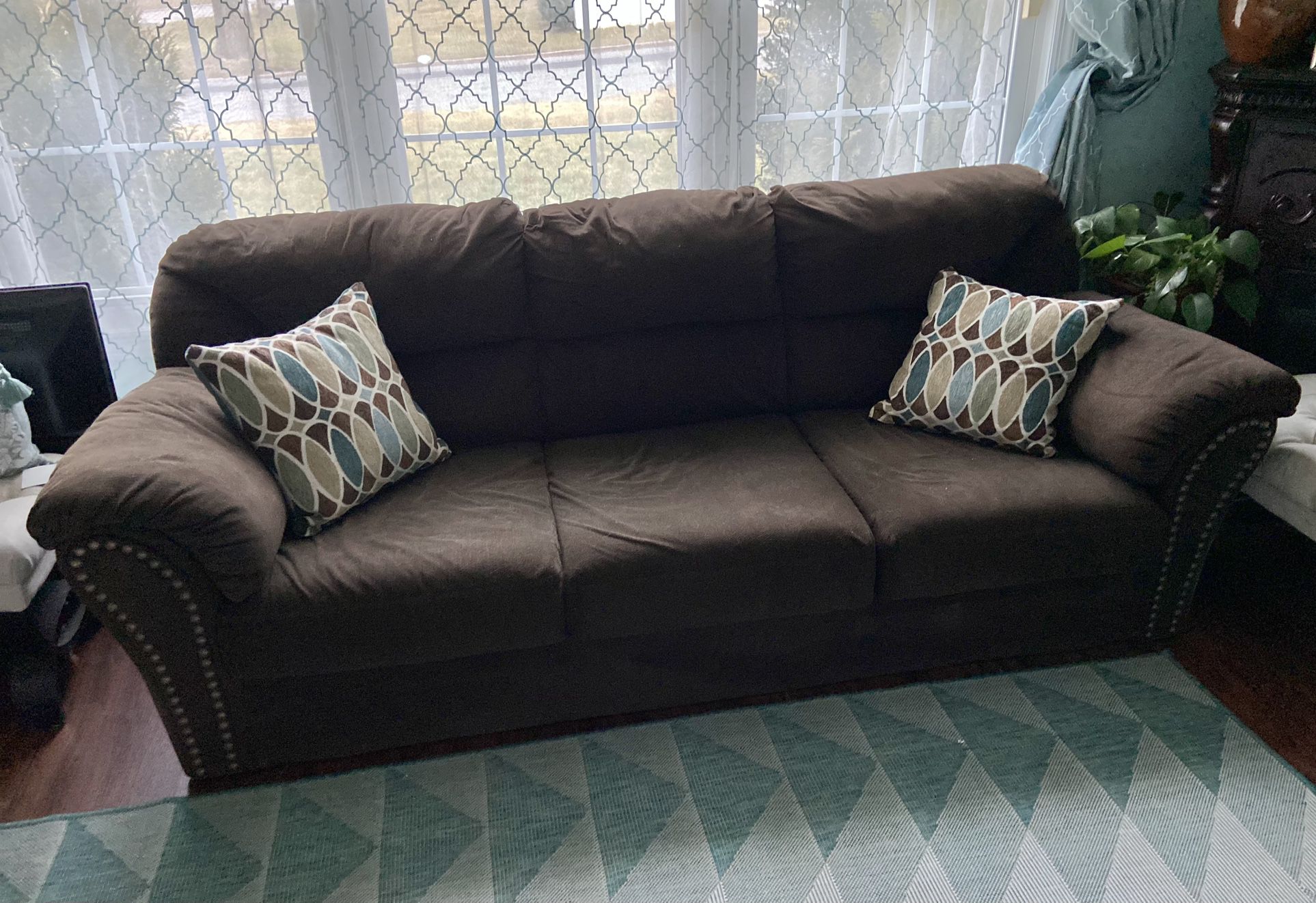 Full Size Sleeper Sofa **Pick up Only**