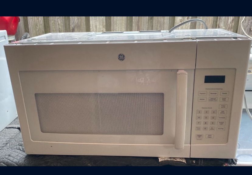 Microwave In Good Condition