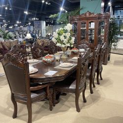Canyonville Brown Cherry/Dark Brown Dining Room Set / 9pc