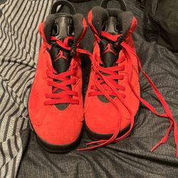 Jordan 6 Retros crimson size 12