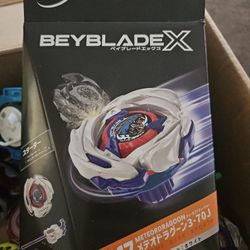 Beyblade X Meteordragoon 3-70J (TAKARATOMY)