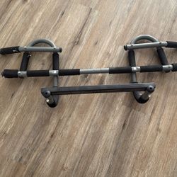 Pull Up Bar
