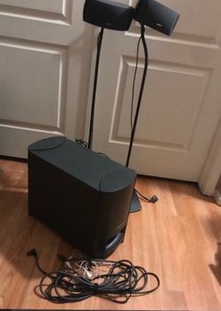Bose Speaker Set And Subwoofer