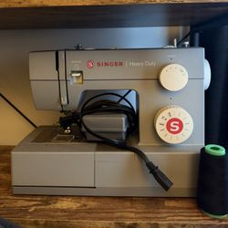 Singer Heavy Duty Sewing Machine