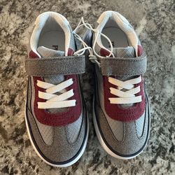 Toddler Boy's Shoes Size 8