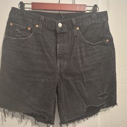 Levi's 501 denim high-rise shorts, size 31, 6 inch inseam