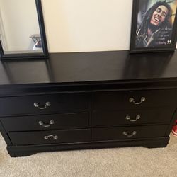 Dresser Set 