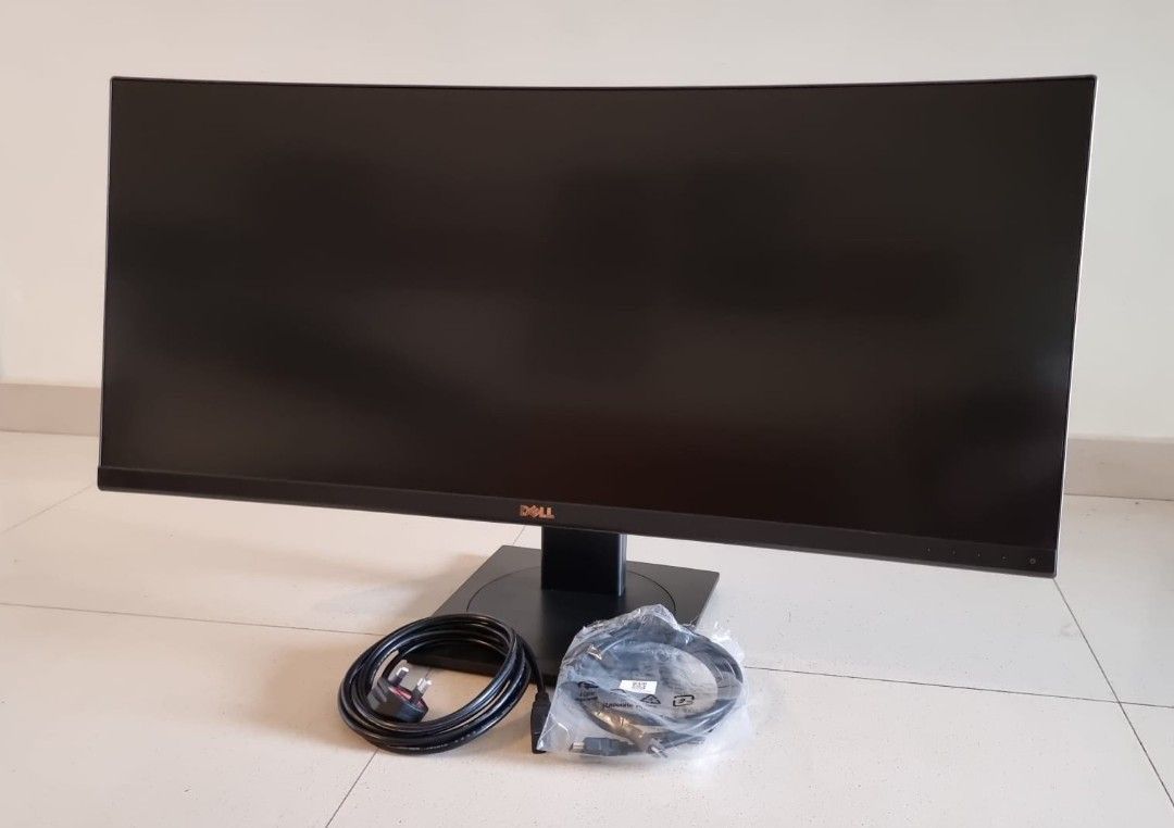 Dell 34 Inch Curved Monitor “All Accessories Included”