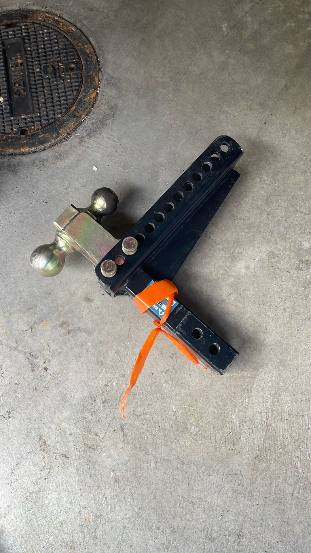 Height Adjustable Tow Hitch