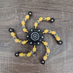 Transformable Yellow Fidget Spinner 