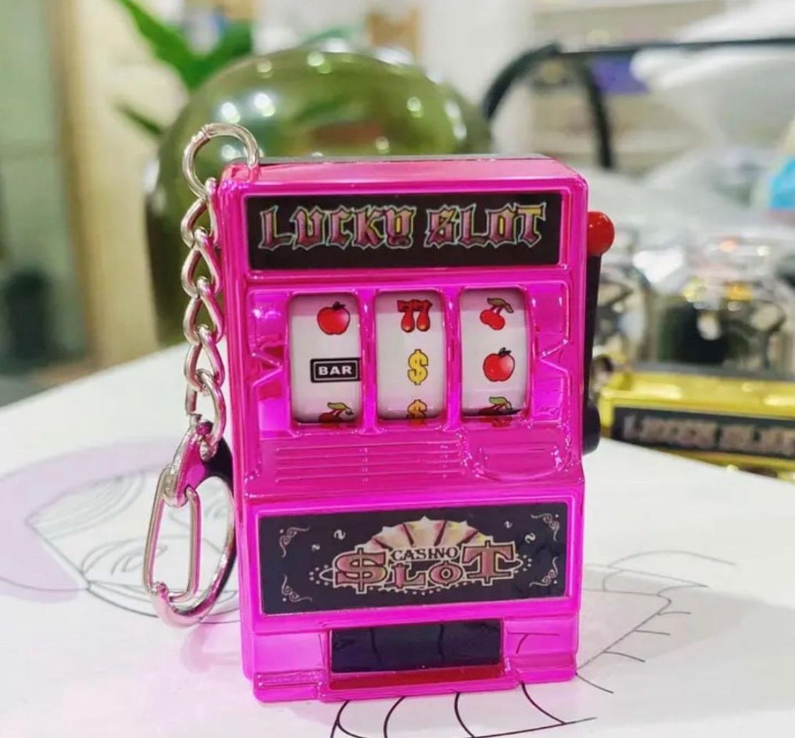 Brand New Pink Slot Machine Casino Vegas Spinning Keychain 