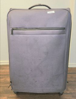 Protégé Gravity Free 30" suitcase