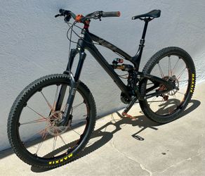 Yeti SB-66c Mountain Bike 26" / Size S-M - Carbon Fiber