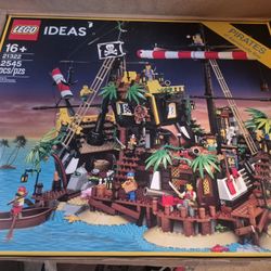 Lego Pirates Of Barracuda Bay Brand New