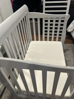 Mini Crib