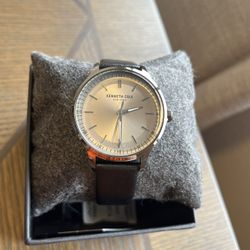 Kenneth Cole New York Classic Leather Strap Watch 43mm
