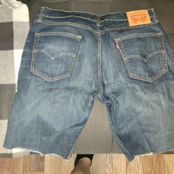 5 BRAND NEW LEVIS SHORTS SIZE 36