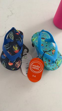 Boys size 5/6 sandals
