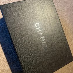 DESIGNER HANDBAGS (READ THE DESCRIPTION 