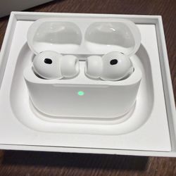 AirPod 3 pro With noise Cancellation And live translation 