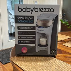 Unopened Baby Brezza Formula Advanced