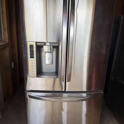 LG Stainless Steel Works Great 