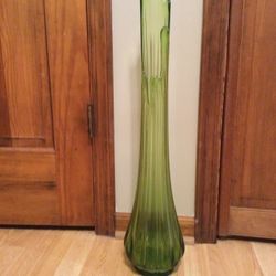 MCM L.E Smith Green Swung 26.5”