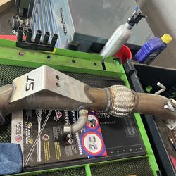 Ford Focuse ST Catless Downpipe with O2 defouler