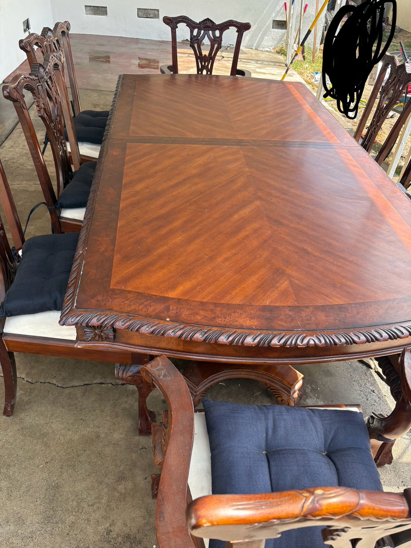 Table And Chairs 