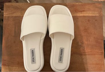 Steven Madden platform sandals