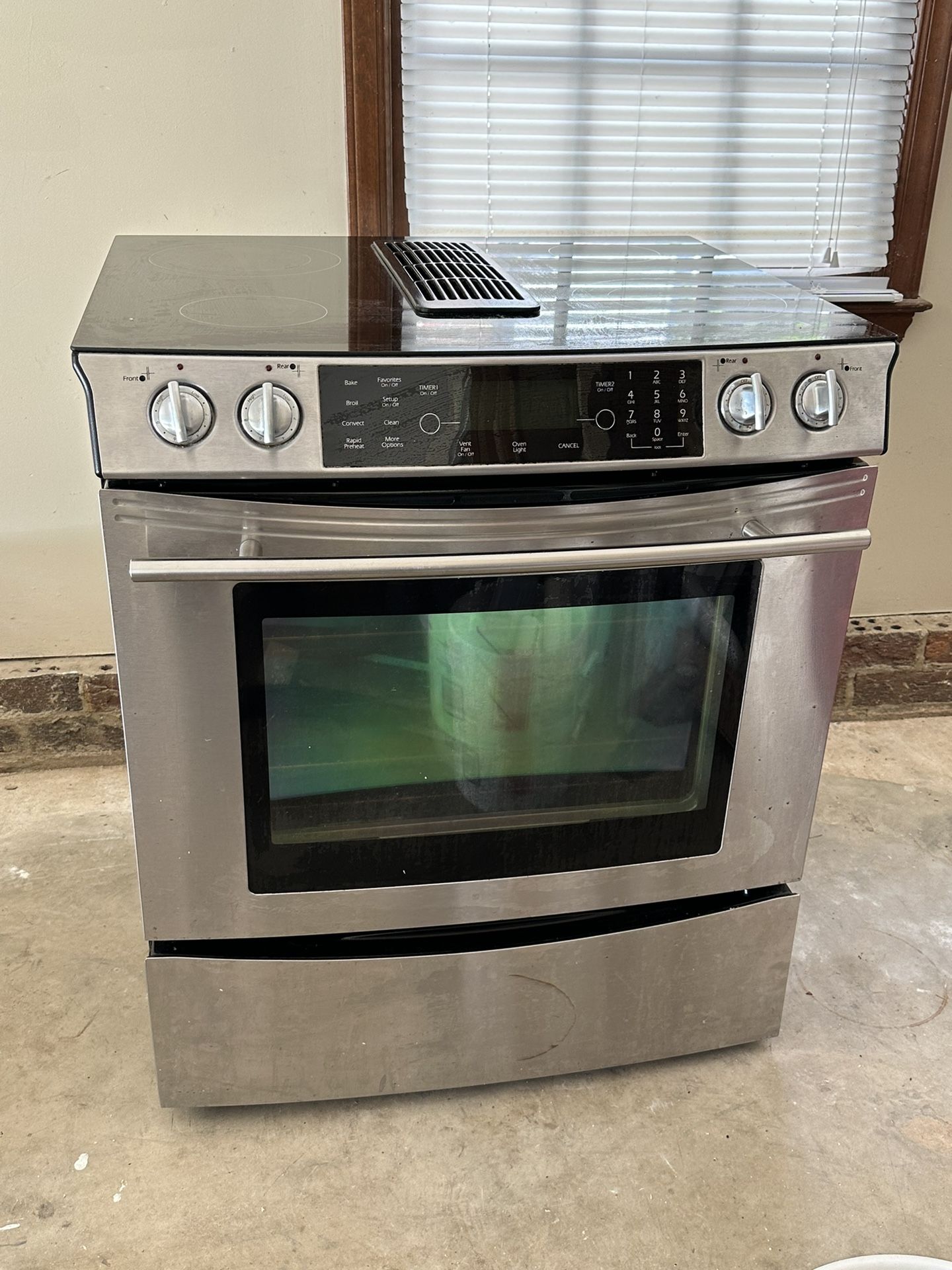 Jenn Air JES9800BAS 30" Slide-In Electric Downdraft Range with MultiMode Convection and Two-Speed Ventilation Fan Oven Cooktop