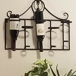 WINE WALL HOLDER (5) TOTAL
