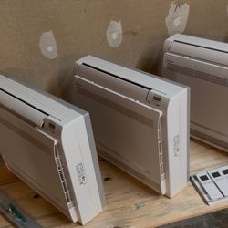 LIKE NEW Daikin 48K Multi-Zone Mini Split - Installed 2024 - Pumped Down - Complete Set