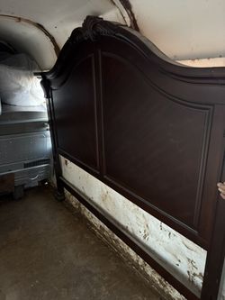 Cal King Bedroom Set 