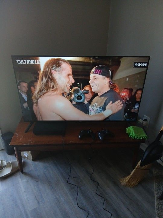 55 Inch Roku TV